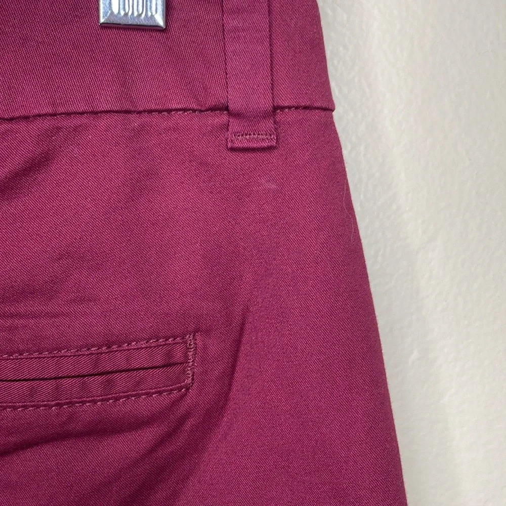 OLD NAVY Everyday Shorts Burgundy Cotton Classic Preppy Chino Style NWT 2